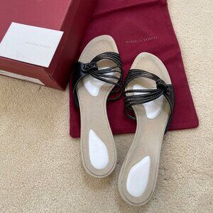 Bottega Veneta leather sandals. Black color. EU Size 37 ½